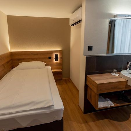 Ziegelhuesi Hotel, Stettlen Bei Bern Zewnętrze zdjęcie